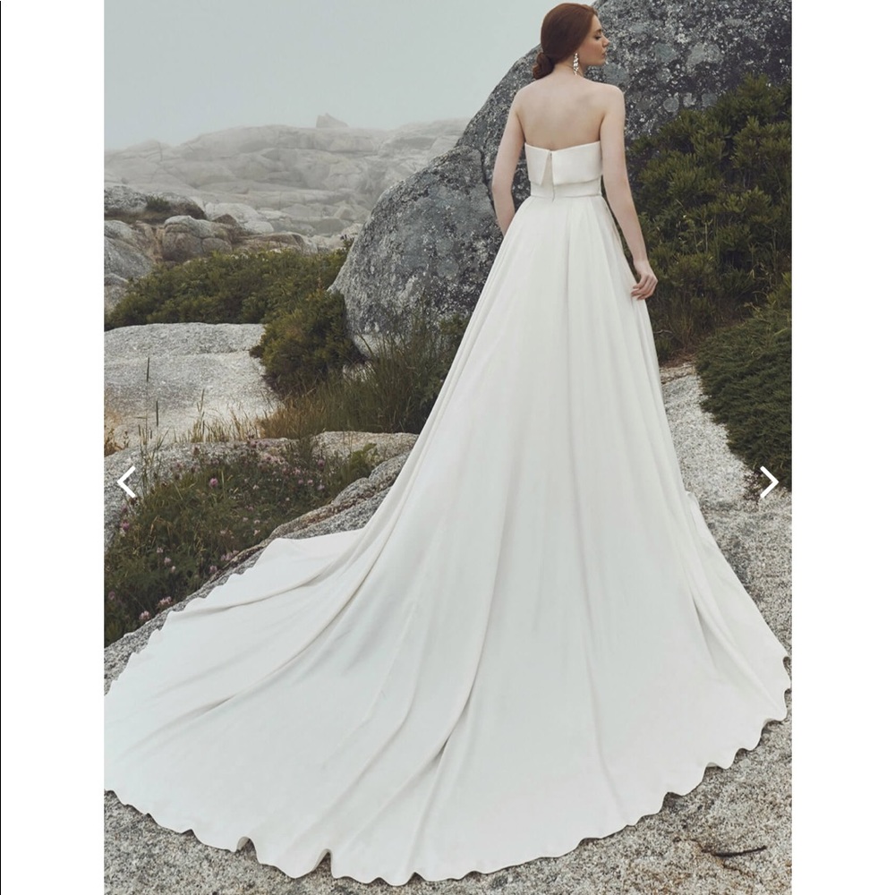 Calla Blanche Lamour Wedding dress - Picture 2 of 13